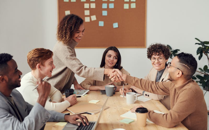 How to Choose a Marketplace Platform in 2026: A Practical Checklist